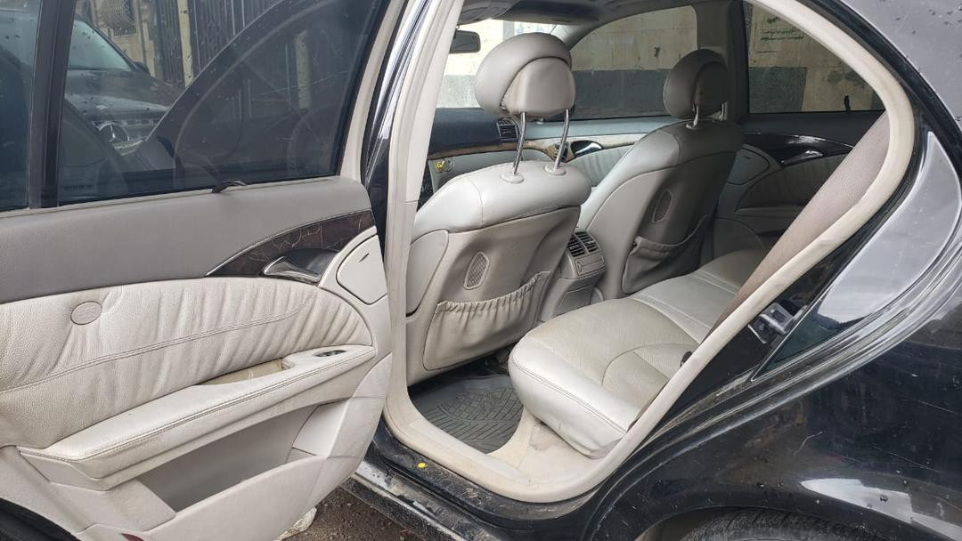 موقع سفرجل - سيارة مرسيدس 2004 ماعمل نظيف خالية من العيوب