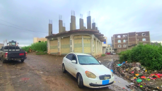 عماره دور استثمارية تجارية ركنية شارعين للبيع اليمن إب مكتب درموش