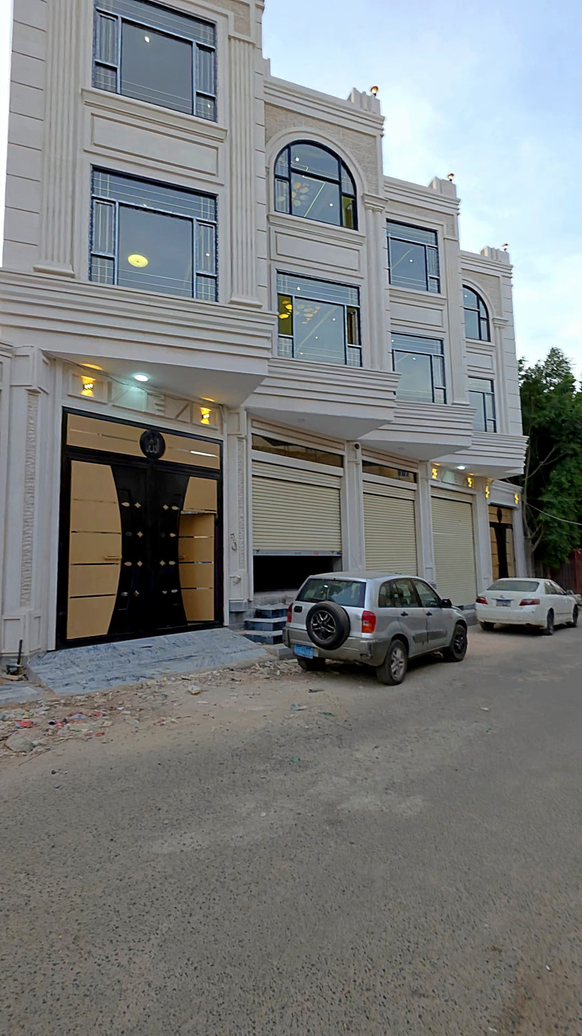 موقع سفرجل - عمارة للبيع في صنعاء Building for Sale in Sana'a